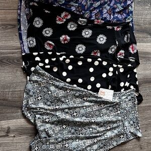 LuLaRoe super stretchy Azure skirts lot of 4